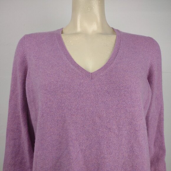 L.L. Bean light purple 100% Cashmere V-Neck pullover sweater ladies XL X-Large - Picture 2 of 7